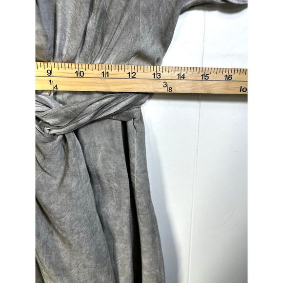 Entro Faux Gray Marble Wrap Dress Short Flutter Sleeve Size Medium New - Picture 4 of 12